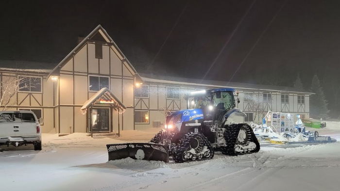 Snow Chasers Inn (Regal Country Inn) - From Web Listing (newer photo)